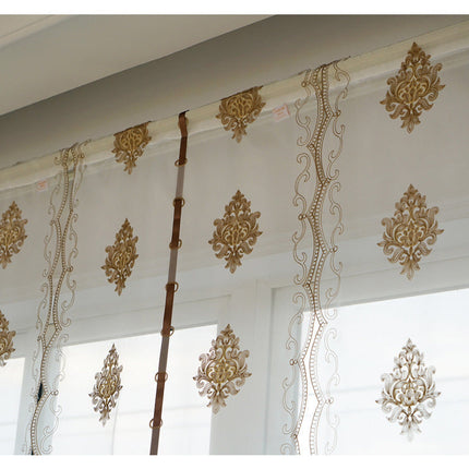 Firana panelowa z brązowym haftem