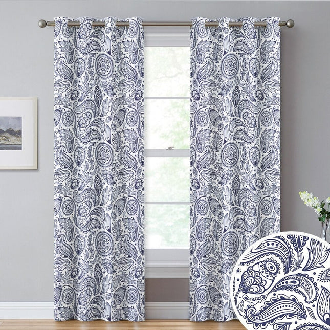 Biała zasłona na przelotkach we wzór paisley