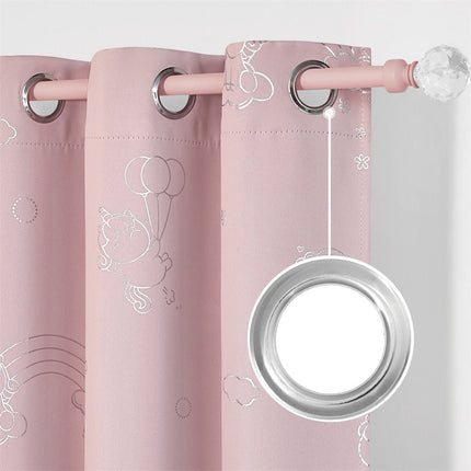 Różowa zasłona dziecięca w srebrne jednorożce