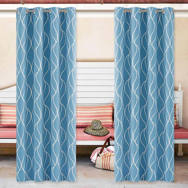 Jasnoszara zasłona ogrodowa w falisty wzór.