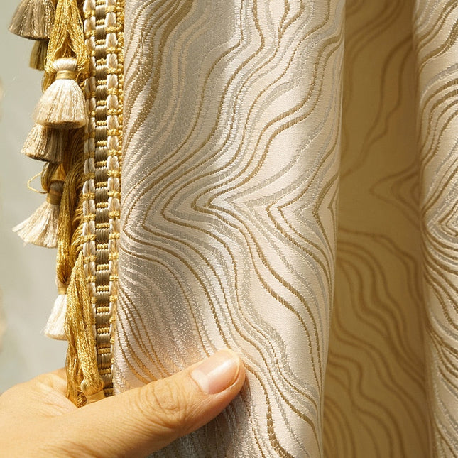 Elegancka zasłona zaciemniająca w stylu glamour