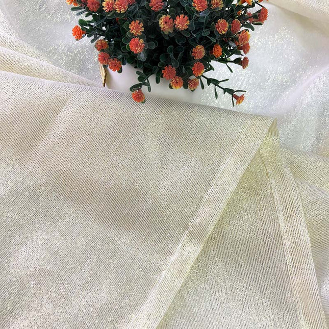 Błyszcząca firana w stylu glamour