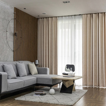 Brązowa zasłona zaciemniająca w falisty wzór