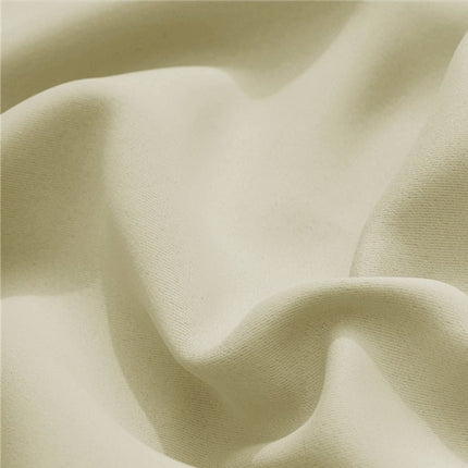 Kremowa zasłona zewnętrzna na taras