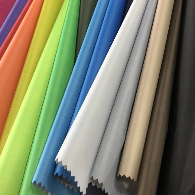 Materiał na zasłony zaciemniające na metry