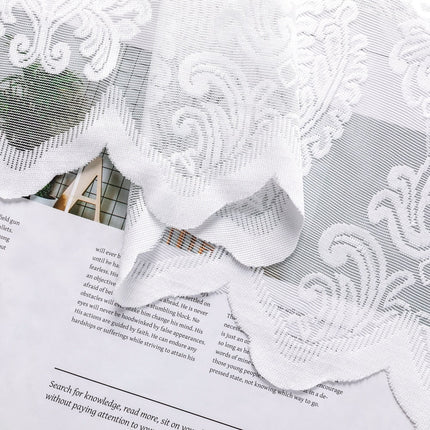 Elegancka firana w adamaszkowy wzór