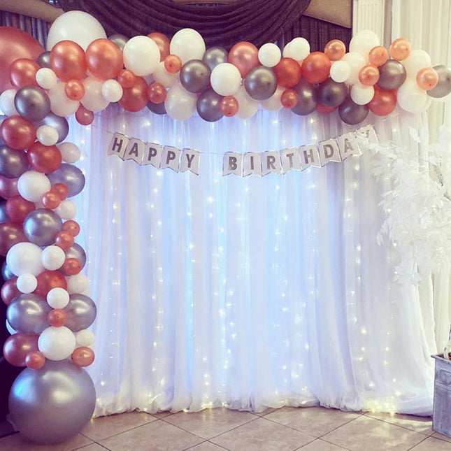 Biały woal do dekoracji ślubnych