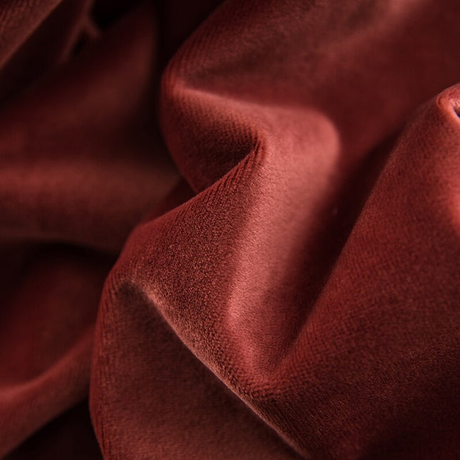 Gruba zasłona welurowa zaciemniająca