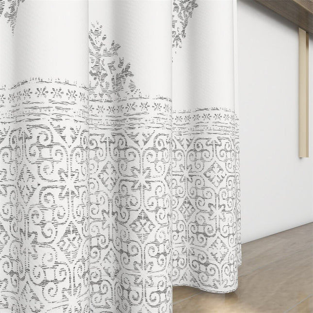 Elegancka zasłona w adamaszkowy wzór