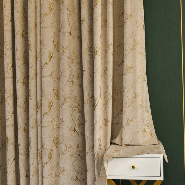 Zasłona kryjąca ze złotym marmurkowym wzorem