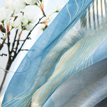 Delikatna firana w abstrakcyjne złote wzory