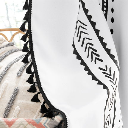 Etniczna zasłona boho z frędzlami