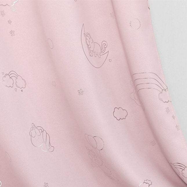 Różowa zasłona dziecięca w srebrne jednorożce