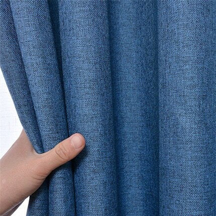 Niebieska dekoracyjna zasłona do salonu