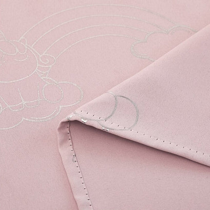 Różowa zasłona dziecięca w srebrne jednorożce