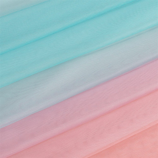 Zaciemniająca zasłona ombre z woalem