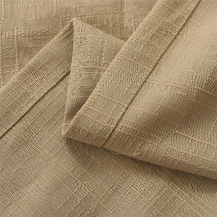 Beżowa zasłona o strukturze lnu