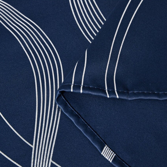 Niebieska zasłona ze srebrnym wzorem fali