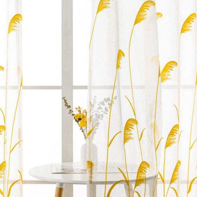 Firana z haftowanym motywem roślinnym