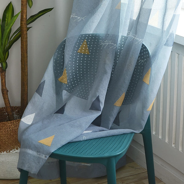 Firana do pokoju młodzieżowego trójkąty