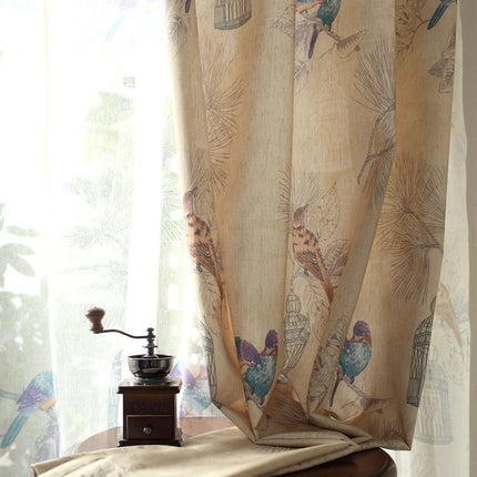 Zasłona z fioletowym wzorem w ptaki