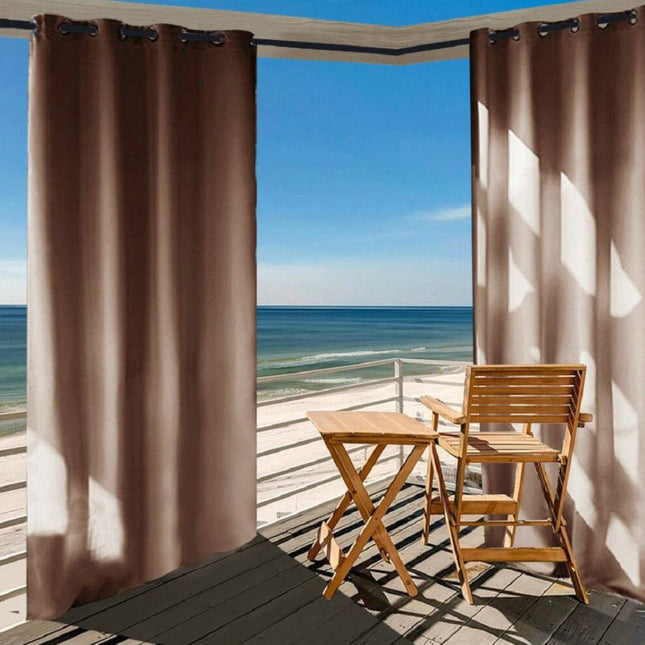 Brązowa wodoodporna zasłona na taras