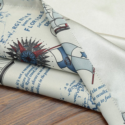 Zasłona zaciemniająca w motywy morskie.