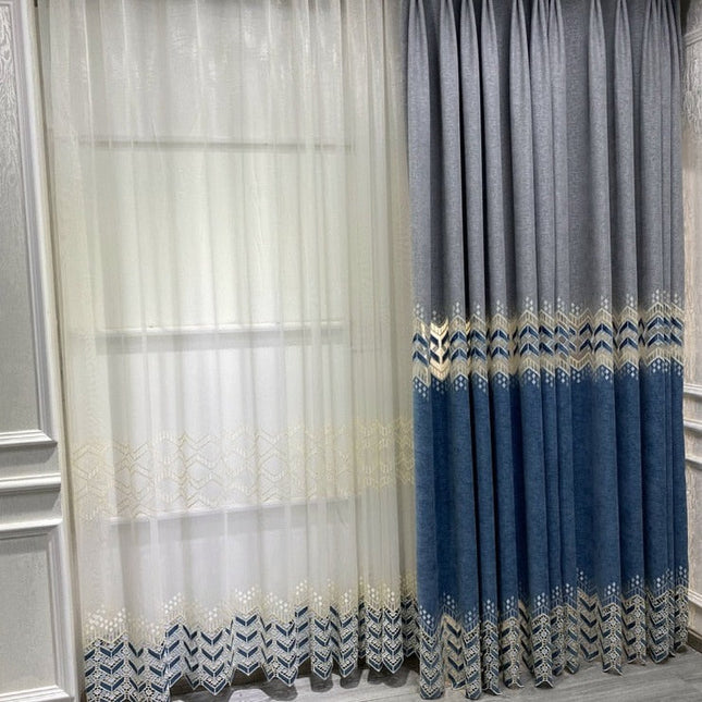 Zasłona z haftowanym geometrycznym wzorem