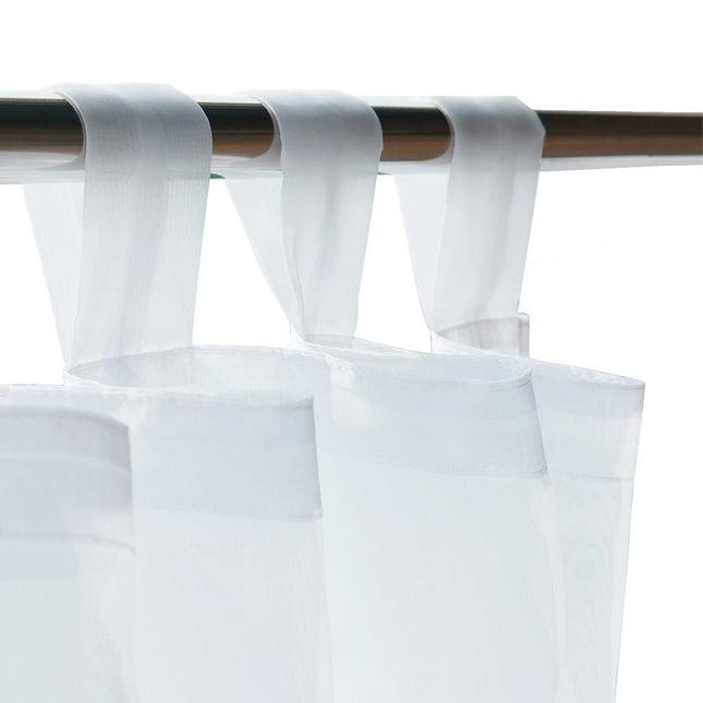 Biała firana zewnętrzna na oczkach