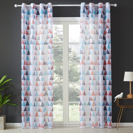 Firana w geometryczne czerwone trójkąty