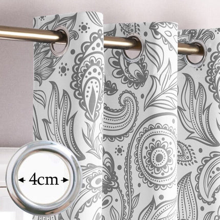 Biała zasłona na przelotkach we wzór paisley