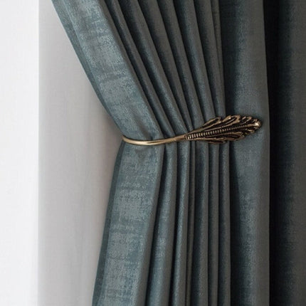 Turkusowa zasłona welurowa zaciemniająca