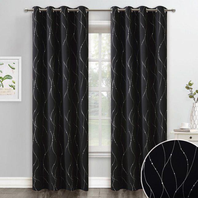 Czarna zasłona w srebrne faliste linie