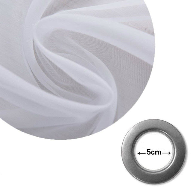 Biała firana zewnętrzna na oczkach