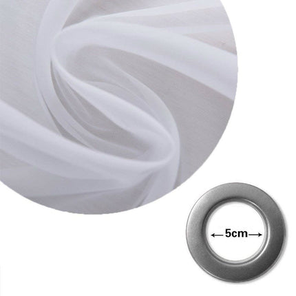 Biała firana zewnętrzna na oczkach