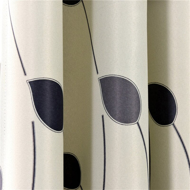 Beżowa zasłona w botaniczny wzór liści.