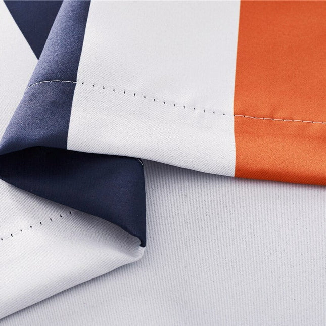 Krótka zasłona zaciemniająca w pasy