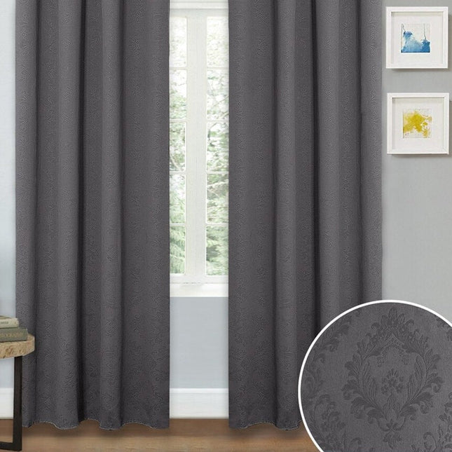 Beżowa zasłona z tłoczonym wzorem