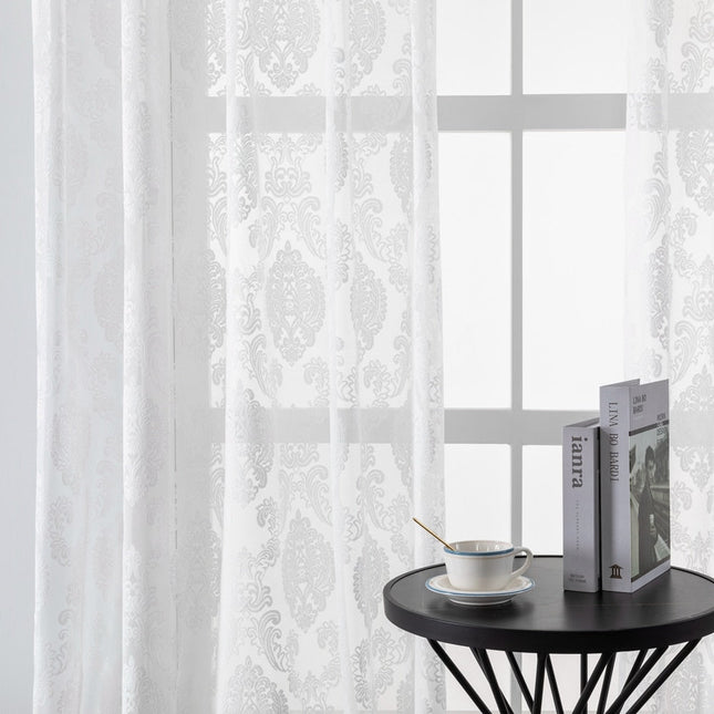 Elegancka firana w adamaszkowy wzór