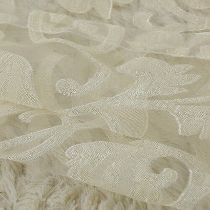 Firana z żakardowym kwiatowym wzorem