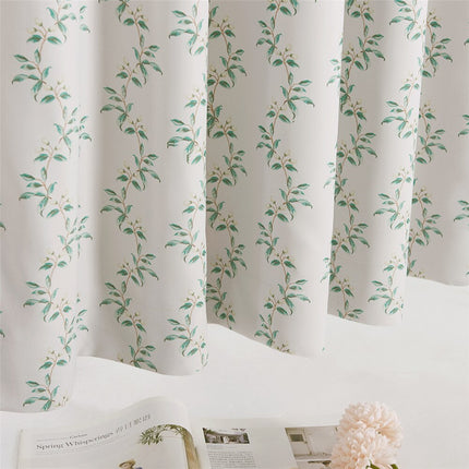 Zasłona w delikatne zielone listki