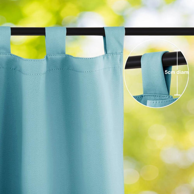 Beżowa zasłona ogrodowa mocowana na szelki.