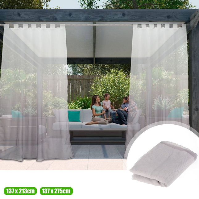 Szara zewnętrzna firana ombre na szelkach.