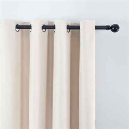 Beżowa zasłona zaciemniająca do salonu