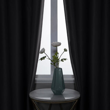 Żółta zasłona zaciemniająca do pokoju dziennego