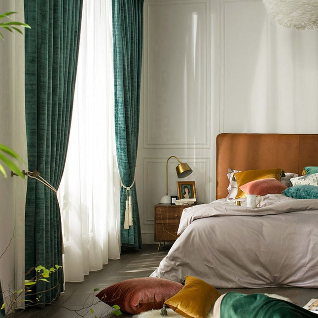 Elegancka welurowa zasłona zaciemniająca do sypialni