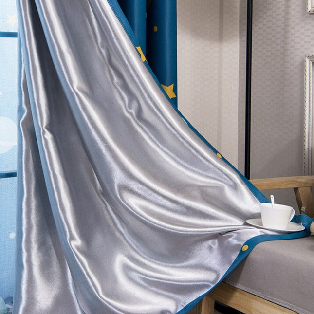 Dziecięca zasłona zaciemniająca w kosmos