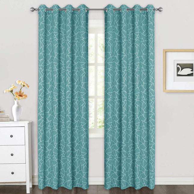 Zasłona zaciemniająca w geometryczny wzór