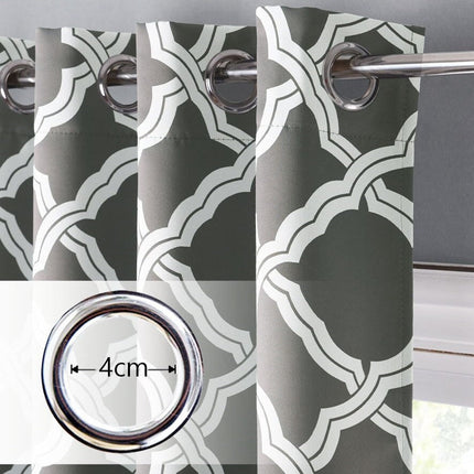 Szara zasłona zaciemniająca w marokański wzór