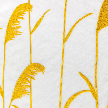 Firana z haftowanym motywem roślinnym